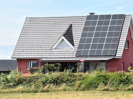 how much electricity do solar panels produce